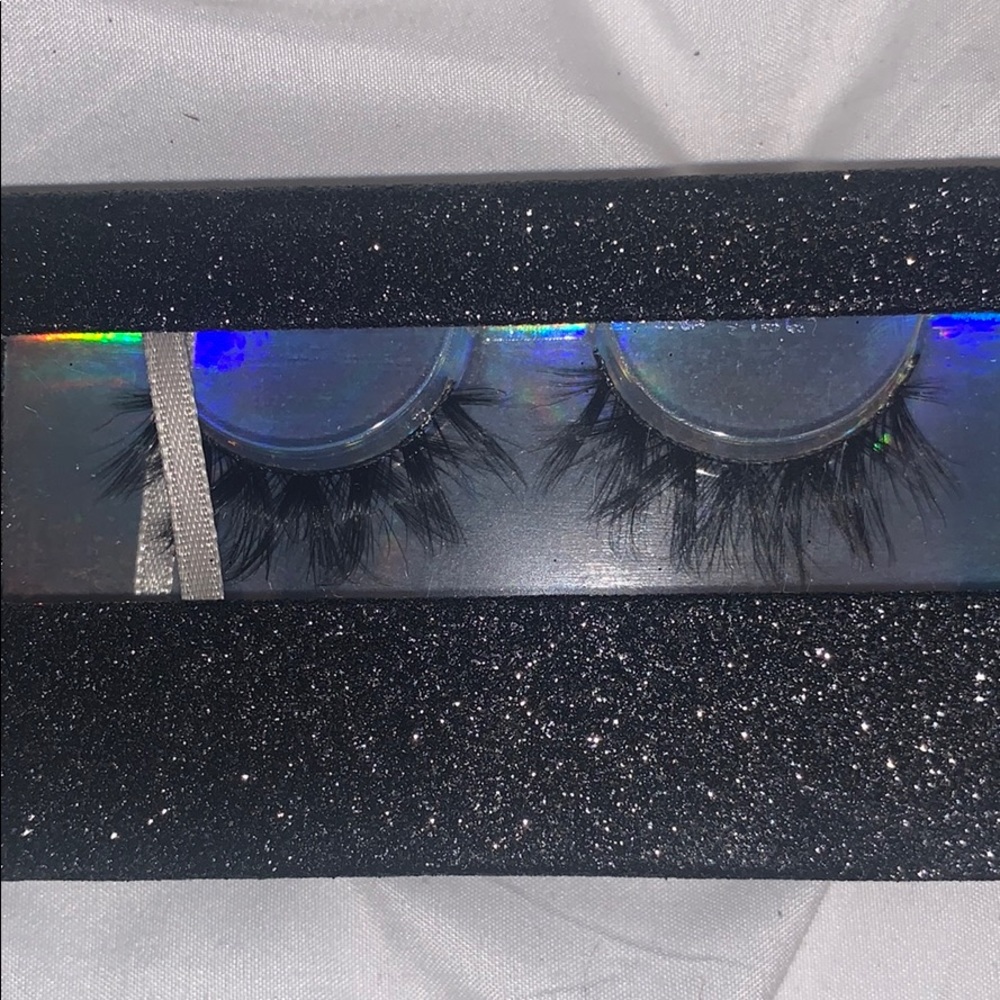 Lashes